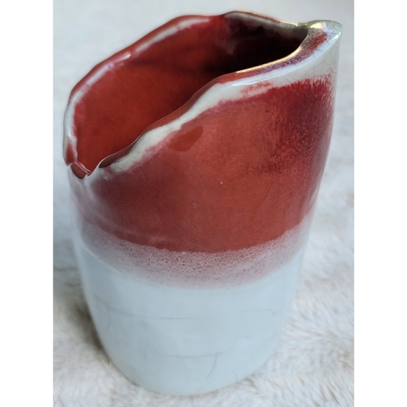 Red and white handmade pottery piece - Picture 6 of 16